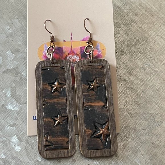 Booming Bliss Jewelry - Booming Bliss Wooden Earrings